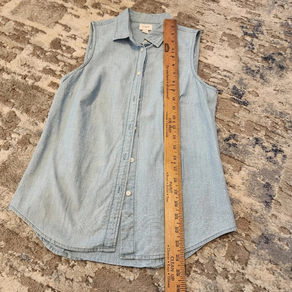 J. Crew Chambray button-up shirt in signature fit. Sleeveless.  Size XS - Picture 7 of 12